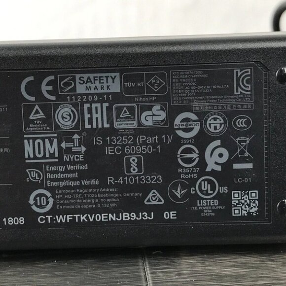 HP AC Adapter Model PPP009C HP P/N753559-002 19.5volt Output 4.55mm x 3.0mm plug - Picture 7 of 8